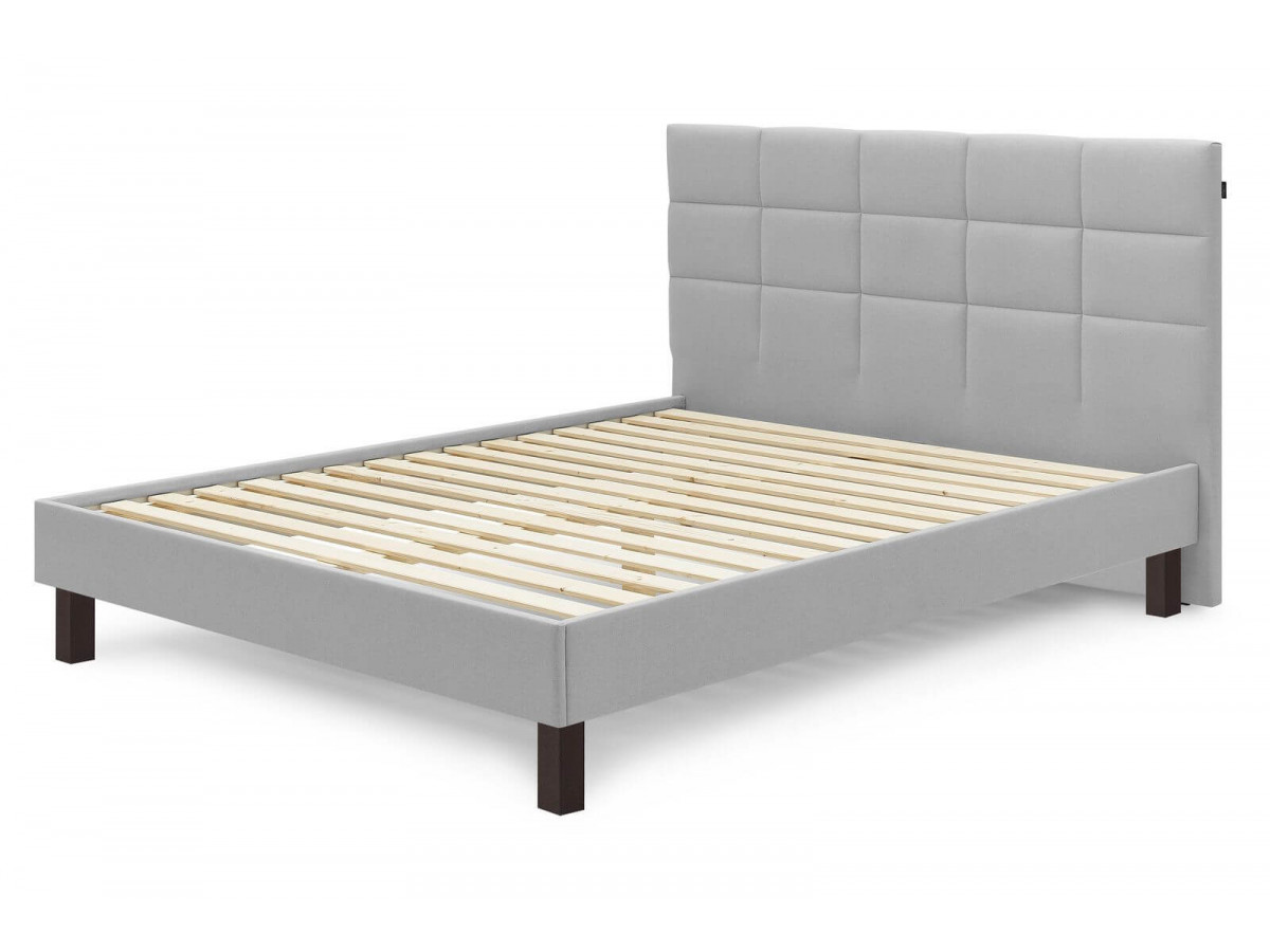 Rama łóżka CARRE z listwami z litego drewna i kwadratowymi nóżkami z drewna wenge 140x190